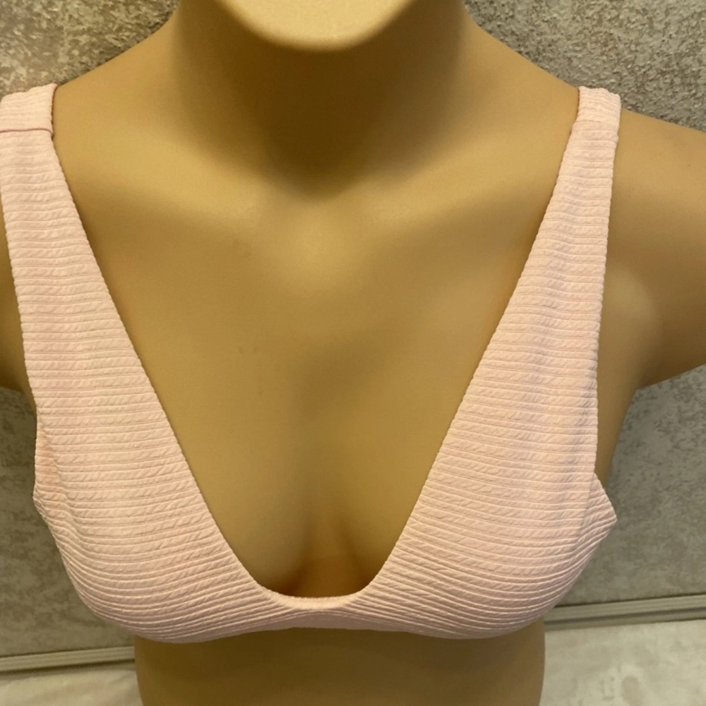 Cupshe Blush Pink Textured Bikini Top - Picture 4 of 12